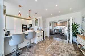 Kitchen diner angle 1- click for photo gallery